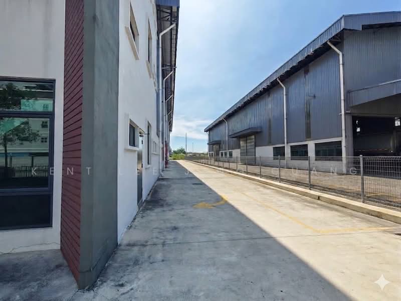 Gudang untuk Disewa di Bukit Raja (Selangor) - Kent Lee Jing Guang - Exterior - PropertyGuru.com.my