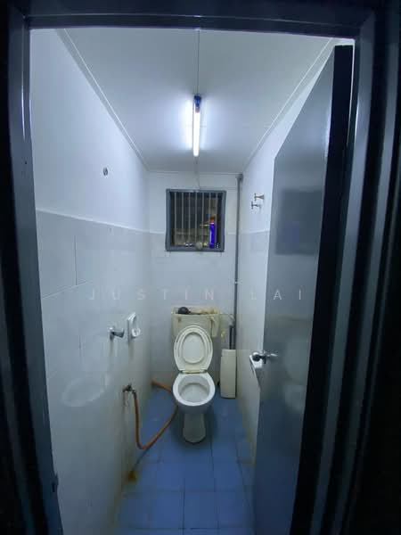 Shop for Rent in Taman Pusat Kepong (Kepong) - Justin Lai - Bathroom - PropertyGuru.com.my