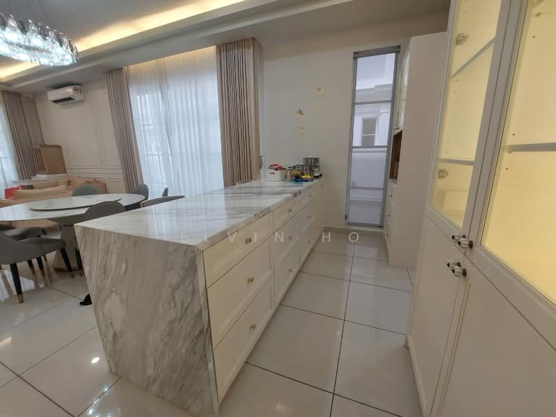 Cluster House for Sale in Eco Majestic (Semenyih) - Elvin Ho - Kitchen - PropertyGuru.com.my