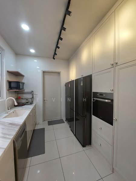 Cluster House for Sale in Eco Majestic (Semenyih) - Elvin Ho - Kitchen - PropertyGuru.com.my