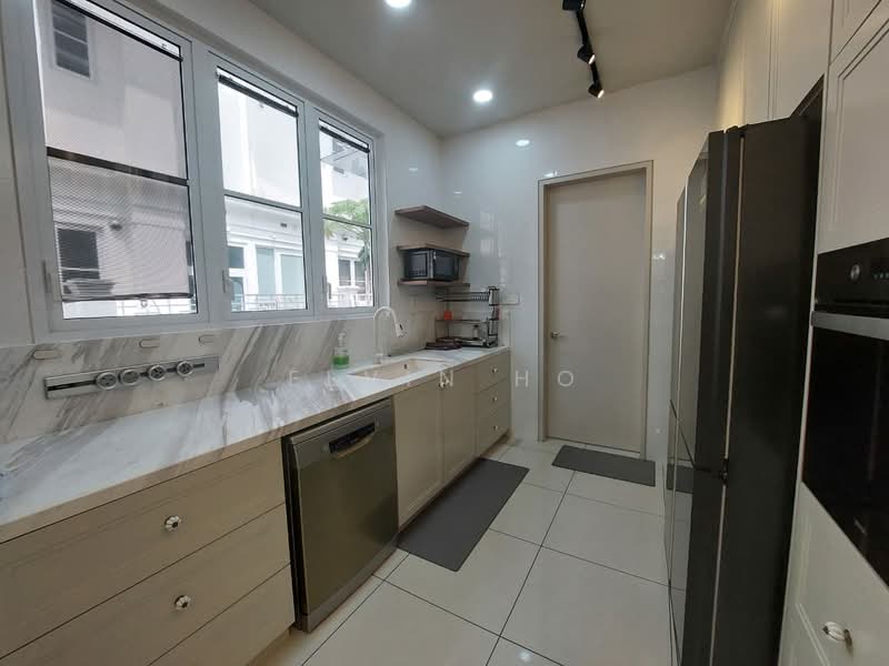 Cluster House for Sale in Eco Majestic (Semenyih) - Elvin Ho - Kitchen - PropertyGuru.com.my