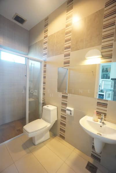 Bungalow House untuk Dijual di Glenmarie (Selangor) - Josephine Chou - Bathroom - PropertyGuru.com.my