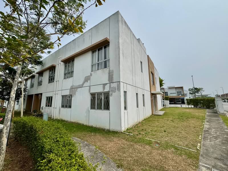 Rumah Bandar untuk Disewa di Cybersouth (Dengkil) - Rohani Daud - Exterior - PropertyGuru.com.my