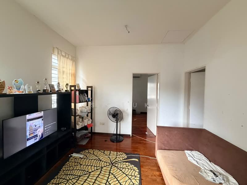 Semi-Detached House for Sale in Kota Emerald (Rawang) - SK Luk - Living Room - PropertyGuru.com.my