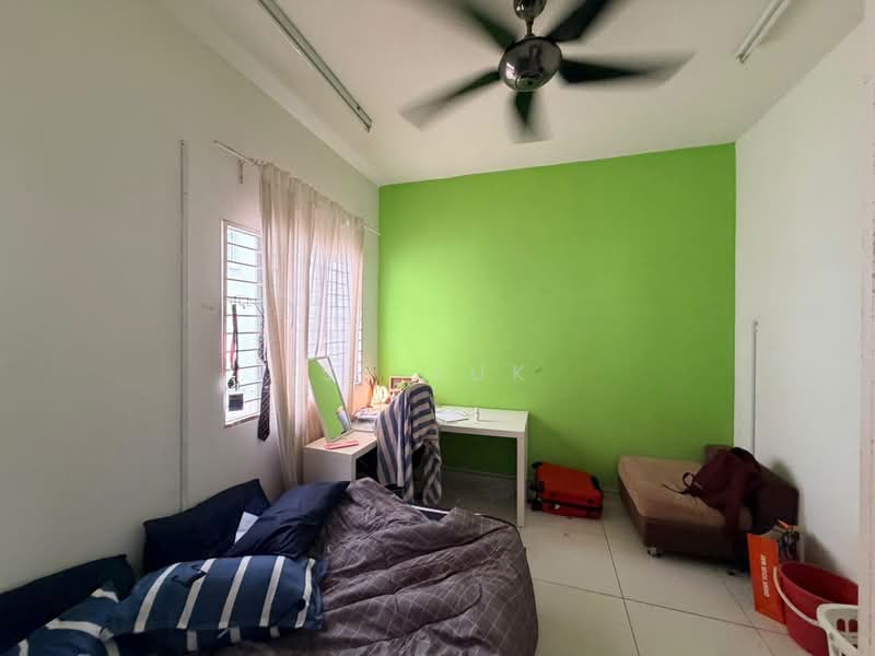 Semi-Detached House for Sale in Kota Emerald (Rawang) - SK Luk - Bedroom - PropertyGuru.com.my