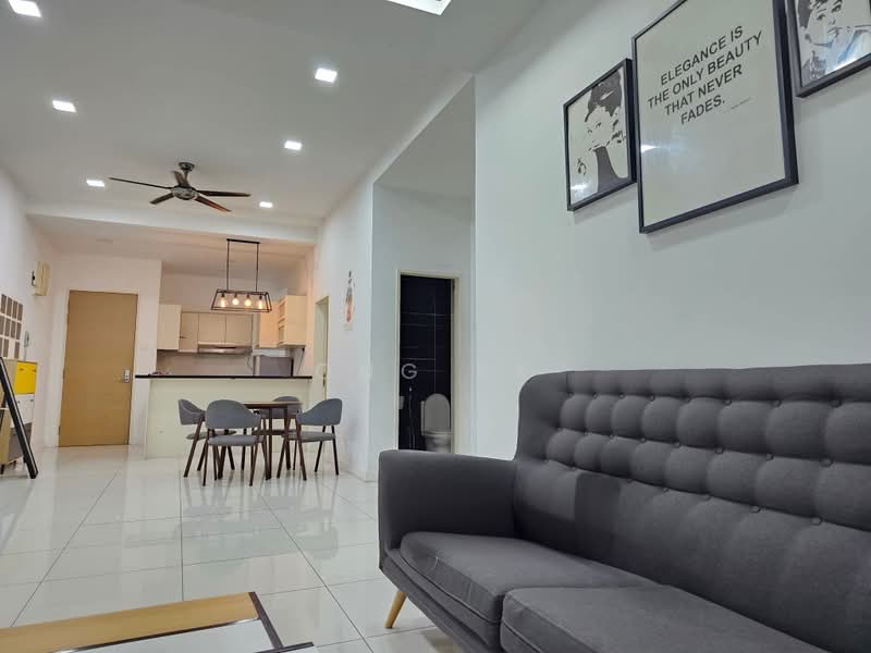 Kediaman Servis untuk Dijual di Skypod Residence - Ong KK - Living Room - PropertyGuru.com.my