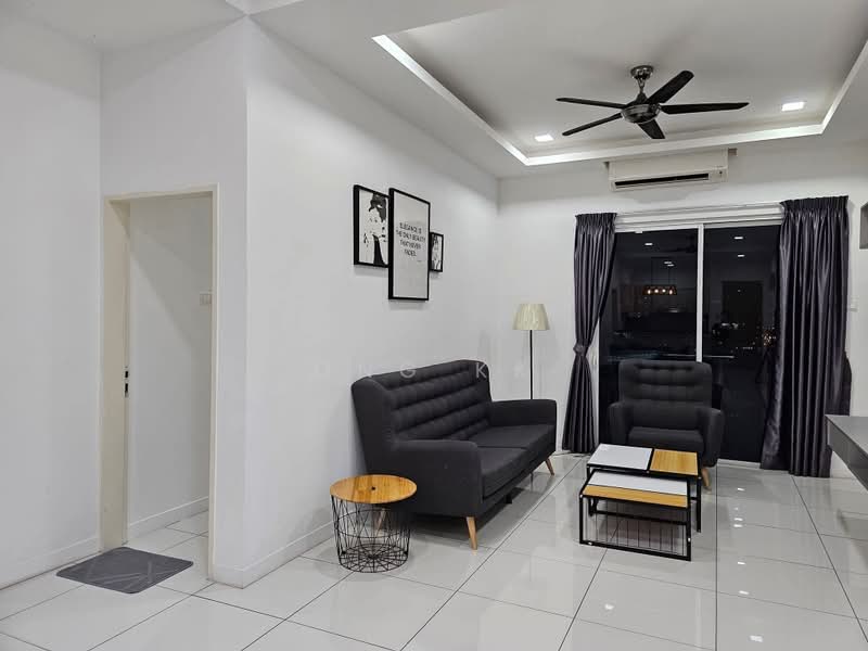 Kediaman Servis untuk Dijual di Skypod Residence - Ong KK - Living Room - PropertyGuru.com.my