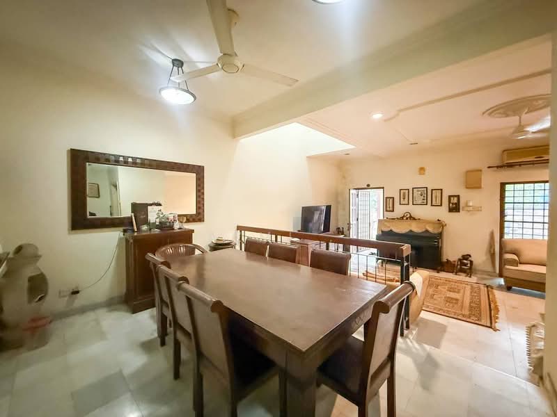 Rumah Teres 2-Tingkat untuk Dijual di Bukit Jelutong (Shah Alam) - Azmi . - PropertyGuru.com.my