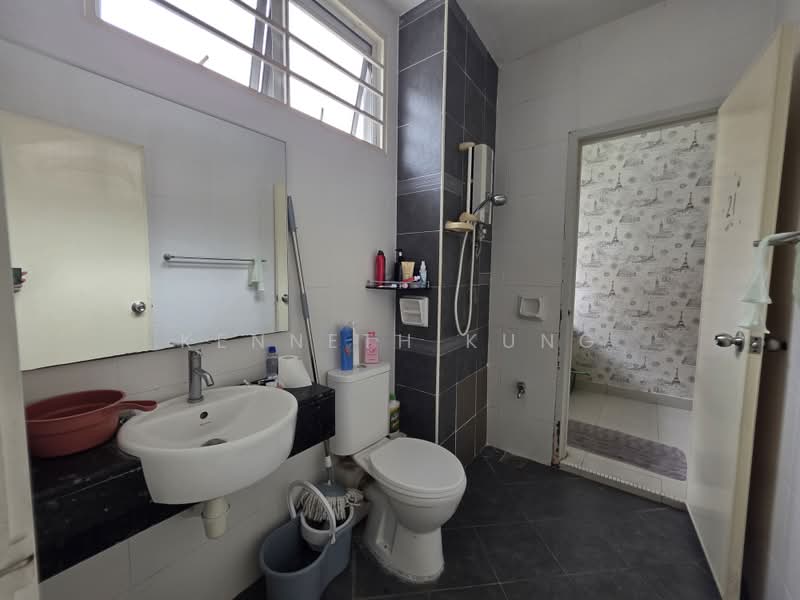 Rumah Teres 2.5-Tingkat untuk Dijual di setia pearl island (Sungai Ara) - Kenneth Kung - Bathroom - PropertyGuru.com.my