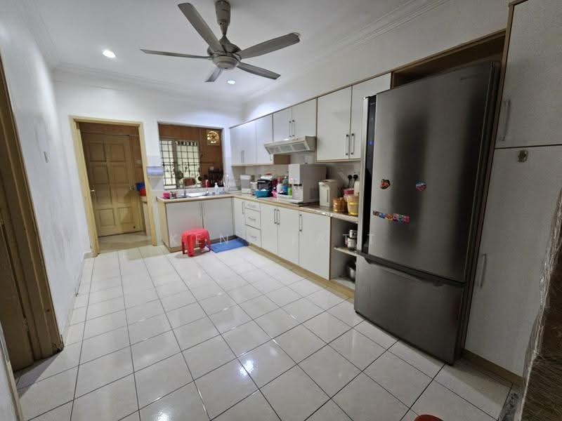 Rumah Teres 2.5-Tingkat untuk Dijual di Taman Megah Kepong (Kepong) - Kent Fatt - Kitchen - PropertyGuru.com.my