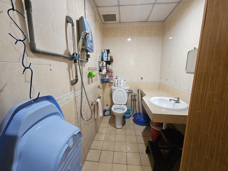 Rumah Teres 2.5-Tingkat untuk Dijual di Taman Megah Kepong (Kepong) - Kent Fatt - Bathroom - PropertyGuru.com.my