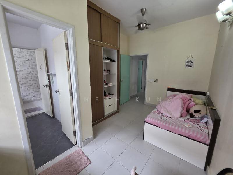 2.5-storey Terraced House for Sale in setia pearl island (Sungai Ara) - Kenneth Kung - Bedroom - PropertyGuru.com.my