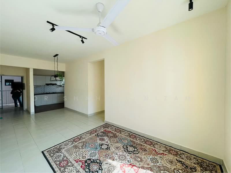 Pangsapuri untuk Dijual di Pangsapuri Seruling - Dr Shahril Nizam - Living Room - PropertyGuru.com.my