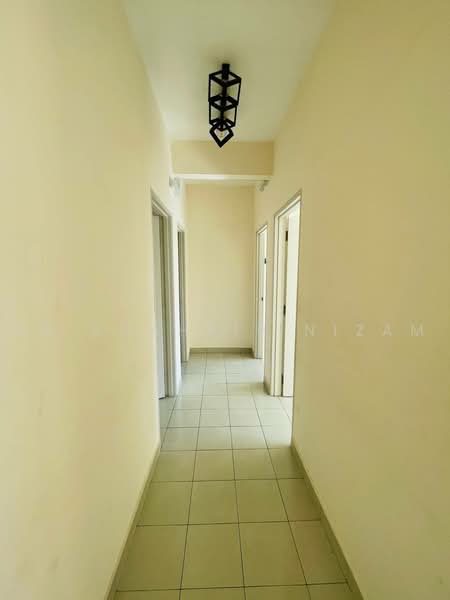 Pangsapuri untuk Dijual di Pangsapuri Seruling - Dr Shahril Nizam - Corridor - PropertyGuru.com.my