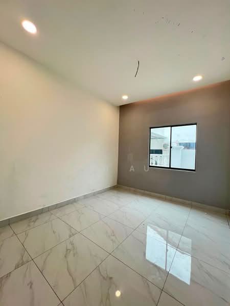 Semi-Detached House for Sale in Taman Dato' Yahya Shahban (Ulu Tiram) - JAN AU - Interior - PropertyGuru.com.my