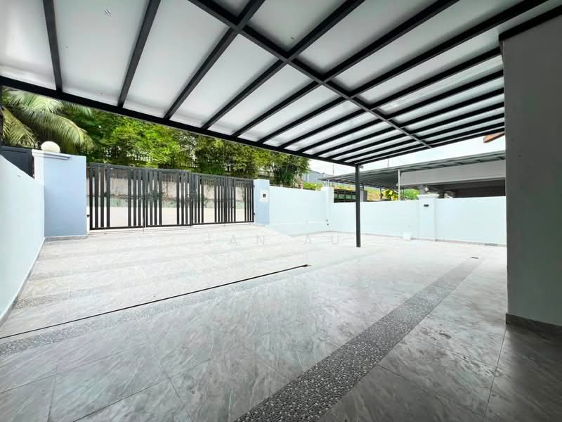 Semi-Detached House for Sale in Taman Dato' Yahya Shahban (Ulu Tiram) - JAN AU - Exterior - PropertyGuru.com.my
