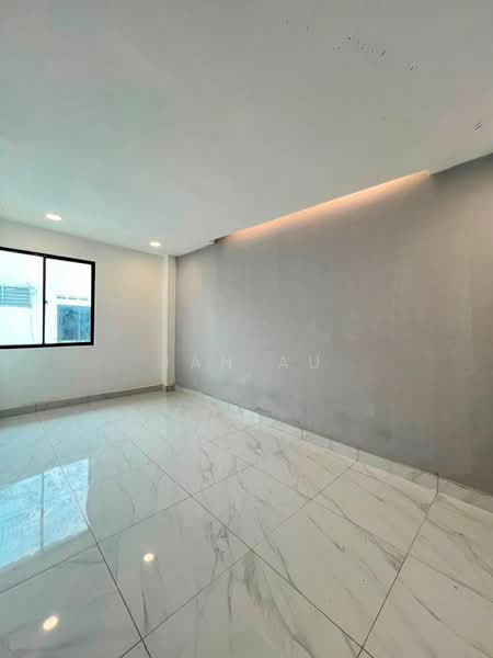Semi-Detached House for Sale in Taman Dato' Yahya Shahban (Ulu Tiram) - JAN AU - Interior - PropertyGuru.com.my