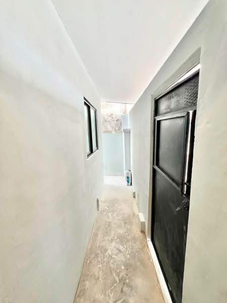 Semi-Detached House for Sale in Taman Dato' Yahya Shahban (Ulu Tiram) - JAN AU - Corridor - PropertyGuru.com.my