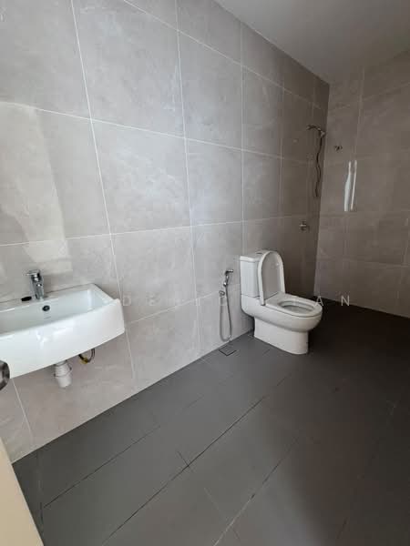 Terraced House for Sale in Damansara Perdana (Selangor) - Frederick Tan - Bathroom - PropertyGuru.com.my