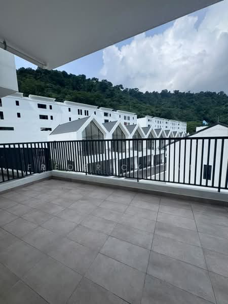 Terraced House for Sale in Damansara Perdana (Selangor) - Frederick Tan - Balcony - PropertyGuru.com.my