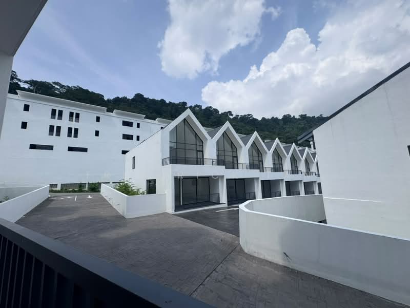 Terraced House for Sale in Damansara Perdana (Selangor) - Frederick Tan - Exterior - PropertyGuru.com.my