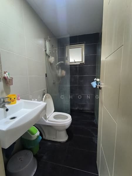 Kondominium untuk Dijual di Anyaman Residence - Ray Chong - Bathroom - PropertyGuru.com.my
