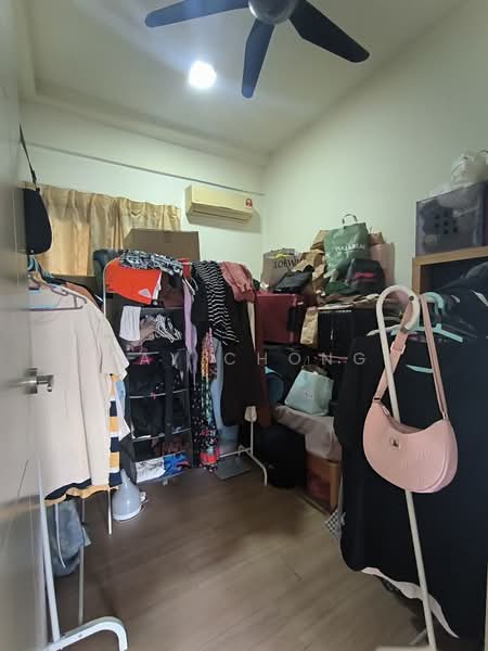 Kondominium untuk Dijual di Anyaman Residence - Ray Chong - Bedroom - PropertyGuru.com.my