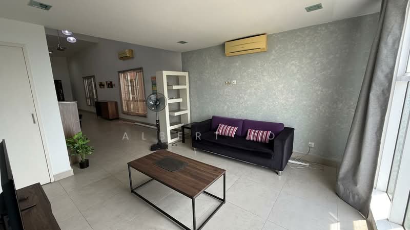 Kediaman Servis untuk Disewa di Windsor Tower - Albert Ho - Living Room - PropertyGuru.com.my