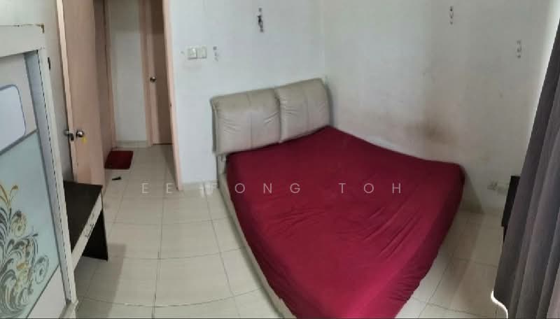 Pangsapuri untuk Dijual di Kipark Apartment - Ee Fong Toh - Bedroom - PropertyGuru.com.my