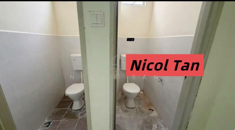 Shop / Office untuk Disewa di Taman Lembah Indah (Simpang Ampat) - Nicol Tan - Bathroom - PropertyGuru.com.my