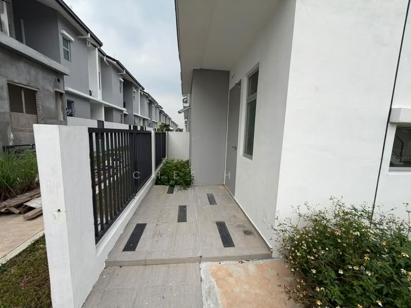 Rumah Teres 2-Tingkat untuk Dijual di Amverton Hills (Sungai Buloh) - Chee Hin - Exterior - PropertyGuru.com.my