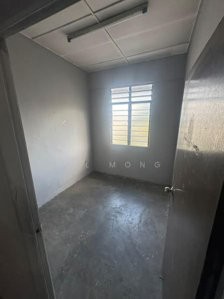 Rumah Flat untuk Dijual di Taman Megah Ria - Wil Mong - Interior - PropertyGuru.com.my
