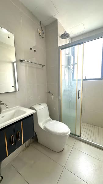 Condominium for Sale at Bay Point @ Country Garden Danga Bay - CS Tan - Bathroom - PropertyGuru.com.my
