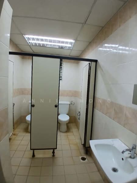 Retail Space for Rent in KL City Centre (Kuala Lumpur) - Annie Chong - Bathroom - PropertyGuru.com.my