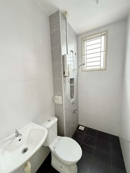 2-storey Terraced House for Sale in Taman Desa Tebrau (Tebrau) - Ray Tung - Bathroom - PropertyGuru.com.my