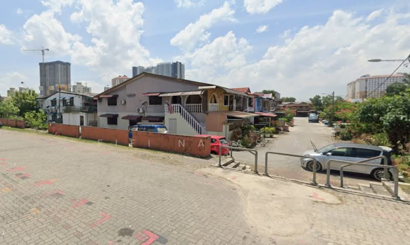 Rumah Teres 2-Tingkat untuk Dijual di Petaling Jaya (Selangor) - Fifi Natasya - Exterior - PropertyGuru.com.my