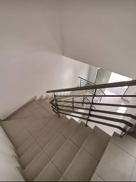 2-storey Terraced House for Sale in Bandar Puncak Alam (Puncak Alam) - Chee Hin - Interior - PropertyGuru.com.my