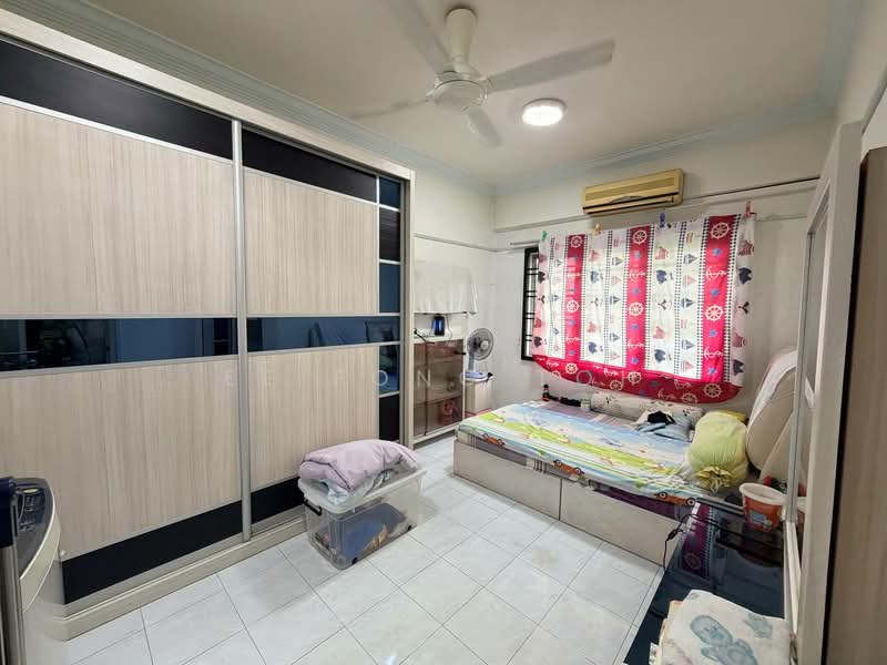 Pangsapuri untuk Dijual di Sri Kenari Apartment - Ee Fong Toh - Bedroom - PropertyGuru.com.my