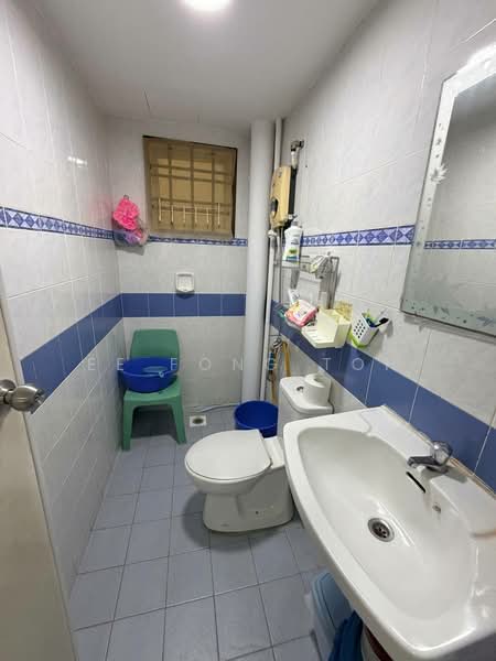 Pangsapuri untuk Dijual di Sri Kenari Apartment - Ee Fong Toh - Bathroom - PropertyGuru.com.my