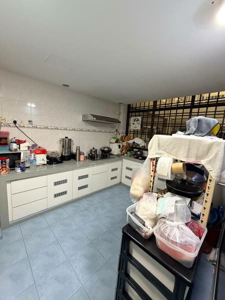Pangsapuri untuk Dijual di Sri Kenari Apartment - Ee Fong Toh - Kitchen - PropertyGuru.com.my