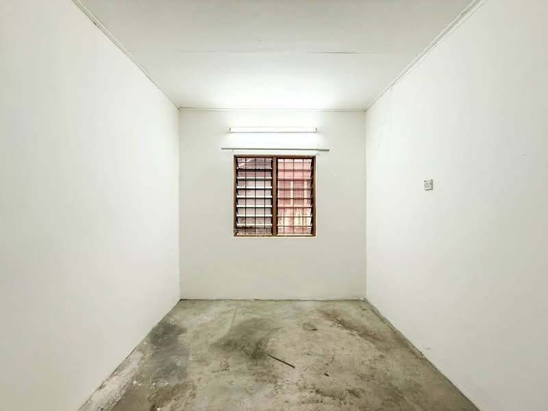2-storey Terraced House for Sale in Sungai Buloh (Selangor) - Azmi . - PropertyGuru.com.my