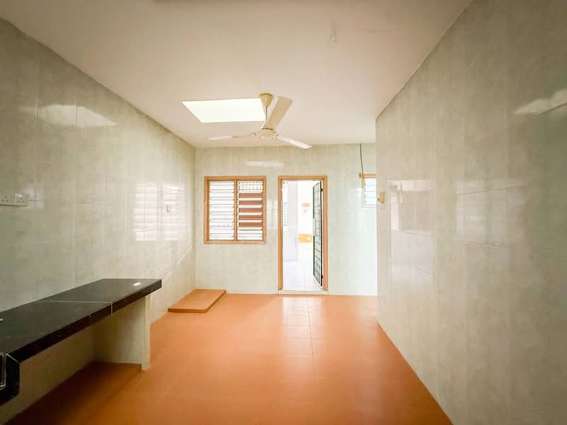 2-storey Terraced House for Sale in Sungai Buloh (Selangor) - Azmi . - PropertyGuru.com.my
