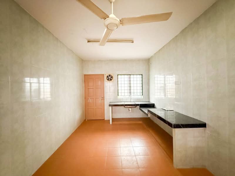 2-storey Terraced House for Sale in Sungai Buloh (Selangor) - Azmi . - PropertyGuru.com.my