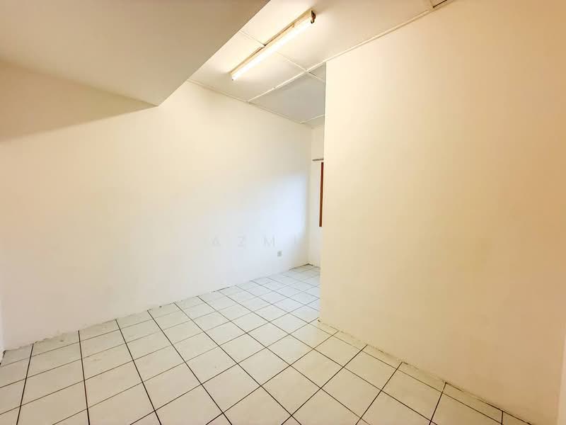2-storey Terraced House for Sale in Sungai Buloh (Selangor) - Azmi . - PropertyGuru.com.my