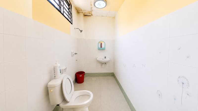 Rumah Teres 3-Tingkat untuk Dijual di Taman Perling (Perling) - Kalai Selvan - Bathroom - PropertyGuru.com.my