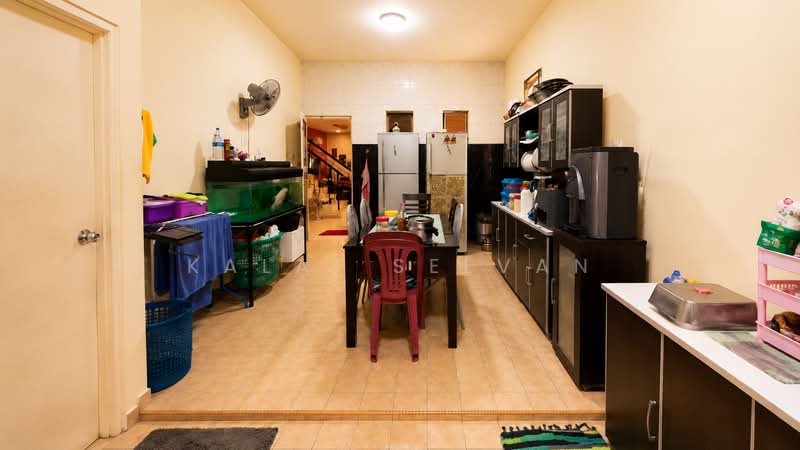 Rumah Teres 3-Tingkat untuk Dijual di Taman Perling (Perling) - Kalai Selvan - Kitchen - PropertyGuru.com.my