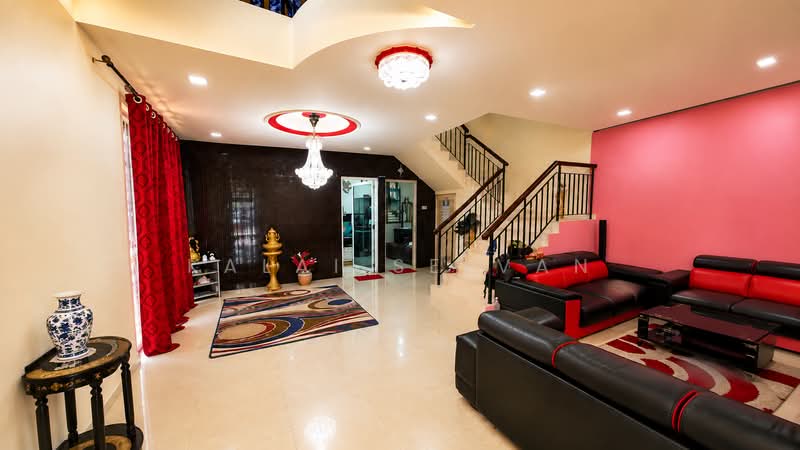 Rumah Teres 3-Tingkat untuk Dijual di Taman Perling (Perling) - Kalai Selvan - Living Room - PropertyGuru.com.my