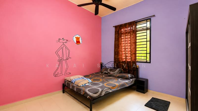 Rumah Teres 3-Tingkat untuk Dijual di Taman Perling (Perling) - Kalai Selvan - Bedroom - PropertyGuru.com.my