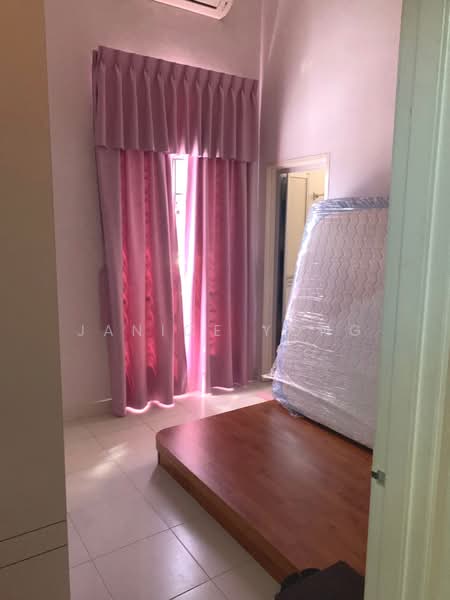 Rumah Berkembar untuk Dijual di Taman Pulai Indah (Johor Bahru) - Janice Yong - Bedroom - PropertyGuru.com.my