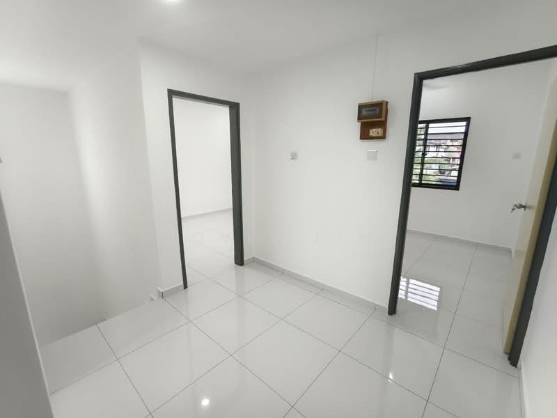 2-storey Terraced House for Sale in Taman Bukit Kempas (Tampoi) - Jovel Lim - Interior - PropertyGuru.com.my